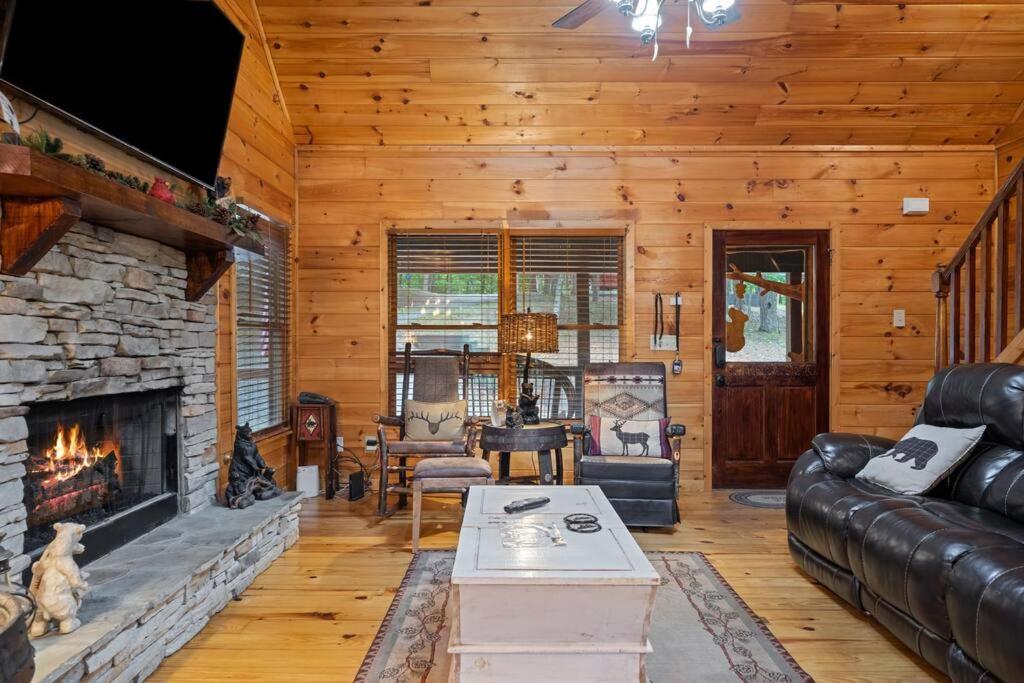 Lakeside Retreat Hot Tub Fishing Hiking Ellijay Dış mekan fotoğraf