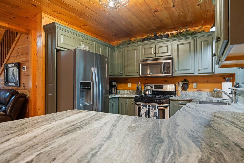 Lakeside Retreat Hot Tub Fishing Hiking Ellijay Dış mekan fotoğraf